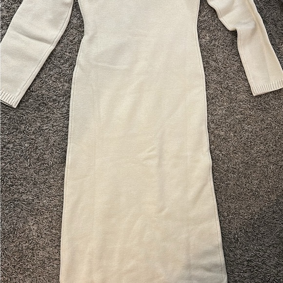 Elegant Cream Ribbed Knit Dress - Picture 8 of 8